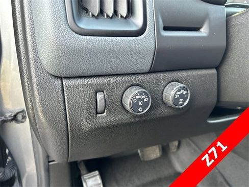 Used 2021 Chevrolet Colorado Z71 image 17