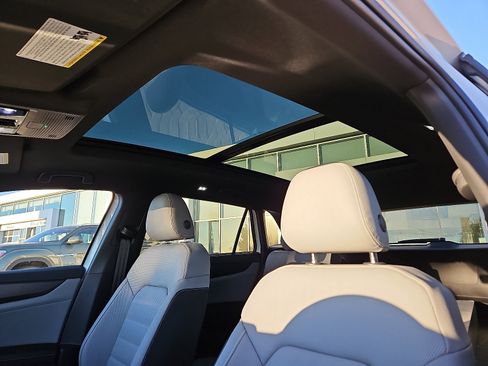 New 2026 Volkswagen Atlas Cross Sport SEL R-Line image 11