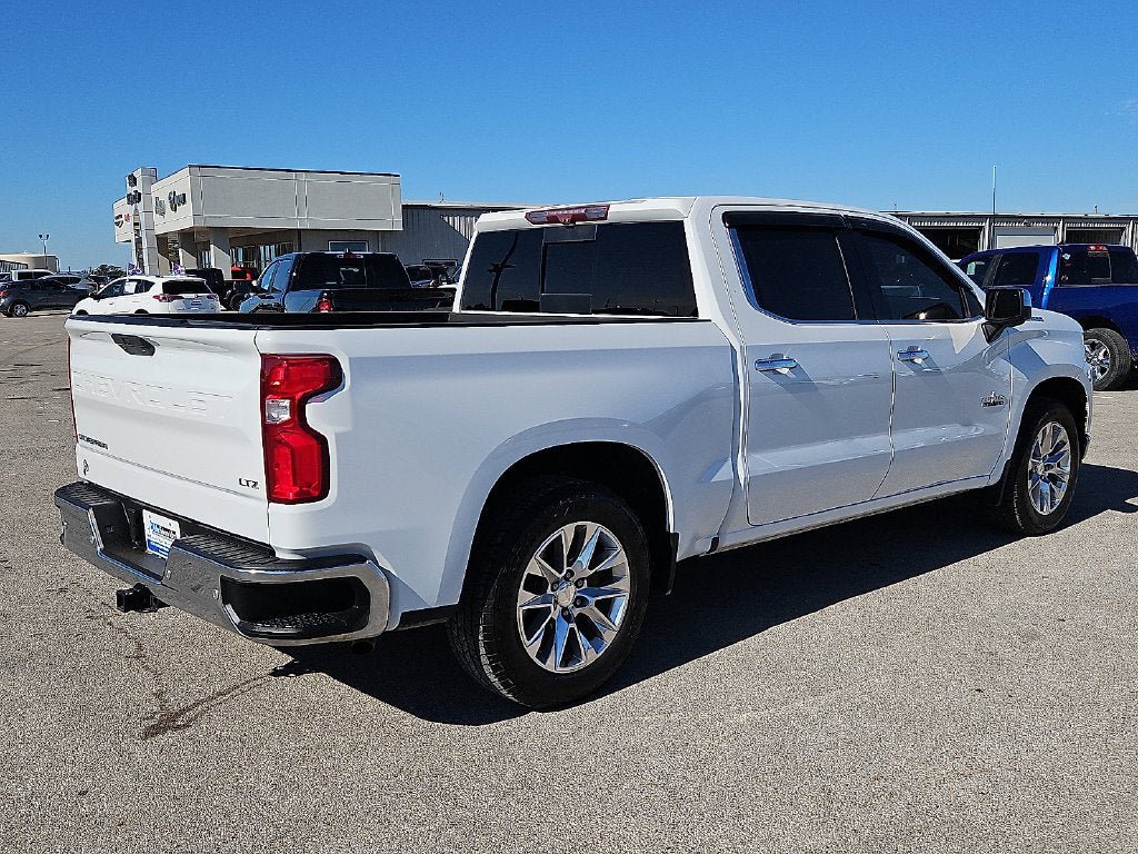 Used 2020 Chevrolet Silverado 1500 LTZ w/ LTZ Texas Edition RWD image 8