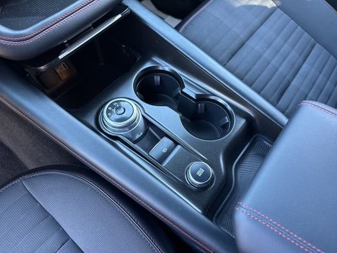 Used 2025 Ford Explorer ST-Line image 12