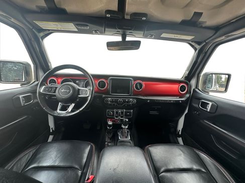 Used 2018 Jeep Wrangler Unlimited Rubicon w/ Dual Top Group AWD/4WD image 26