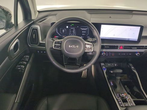 Used 2024 Kia Sorento SX image 19