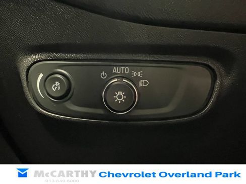 Used 2022 Chevrolet Equinox RS w/ RS Leather Package FWD image 17