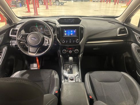 Used 2023 Subaru Forester Premium AWD/4WD image 42