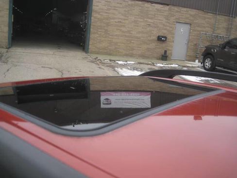 Used 2012 Suzuki SX4 Premium image 16