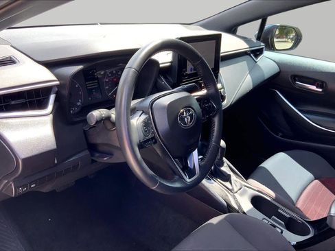 Used 2025 Toyota Corolla SE FWD image 18