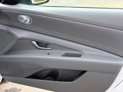 New 2026 Hyundai Elantra Sport FWD image 15