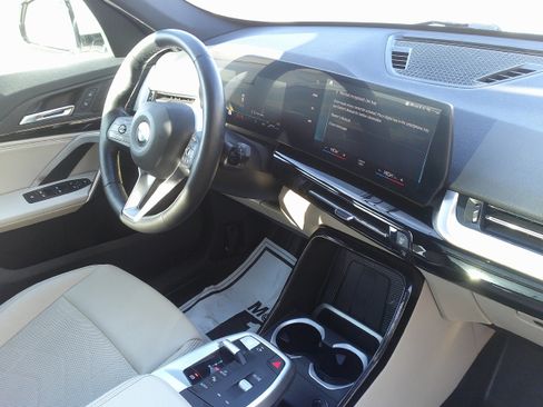 Used 2023 BMW X1 xDrive28i image 29