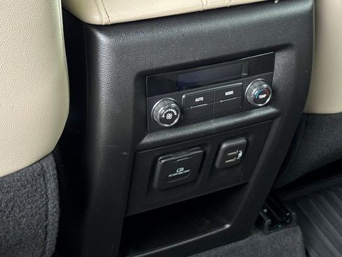 Certified 2023 Chevrolet Traverse LT w/ LT Premium Package image 14