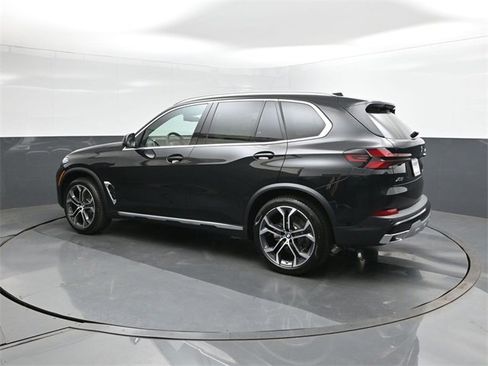 New 2026 BMW X5 sDrive40i w/ Climate Comfort Package image 5