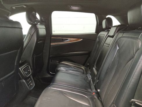 Used 2017 Lincoln MKX Reserve w/ Lincoln MKX Climate Package image 18