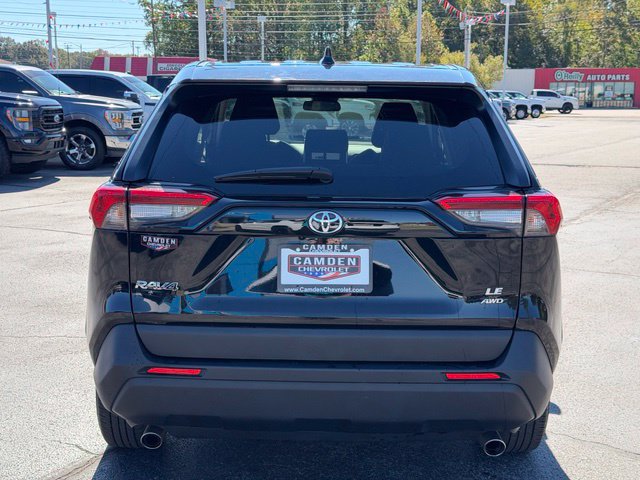 Used 2025 Toyota RAV4 LE AWD/4WD image 10