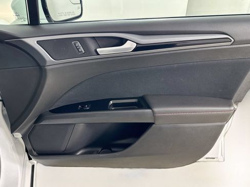 Used 2013 Ford Fusion SE FWD image 37
