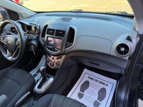 Used 2015 Chevrolet Sonic LT image 19