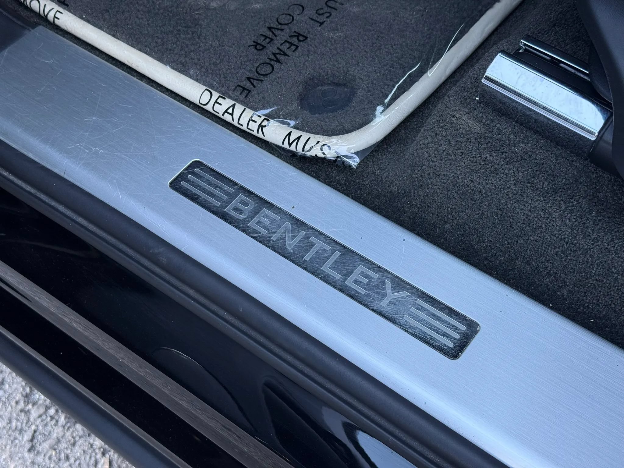 Used 2019 Bentley Bentayga AWD/4WD image 17