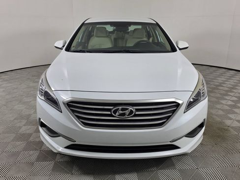 Used 2016 Hyundai Sonata SE FWD image 2