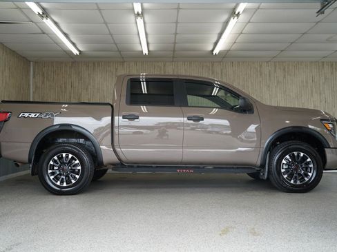 Used 2023 Nissan Titan PRO-4X w/ Pro-4x Utility Package AWD/4WD image 6