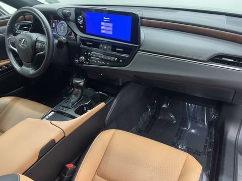 Certified 2023 Lexus ES 300h w/ Premium Package FWD image 12