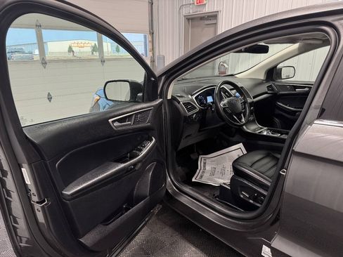 Used 2019 Ford Edge SEL w/ Equipment Group 201A AWD/4WD image 6