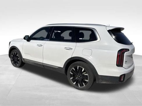 Used 2024 Kia Telluride SX Prestige w/ Towing Package AWD/4WD image 3