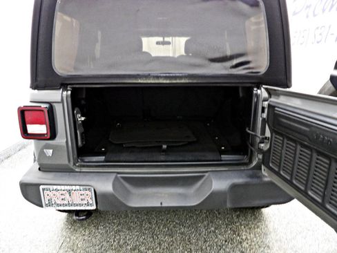 Used 2020 Jeep Wrangler Unlimited Sport S AWD/4WD image 13
