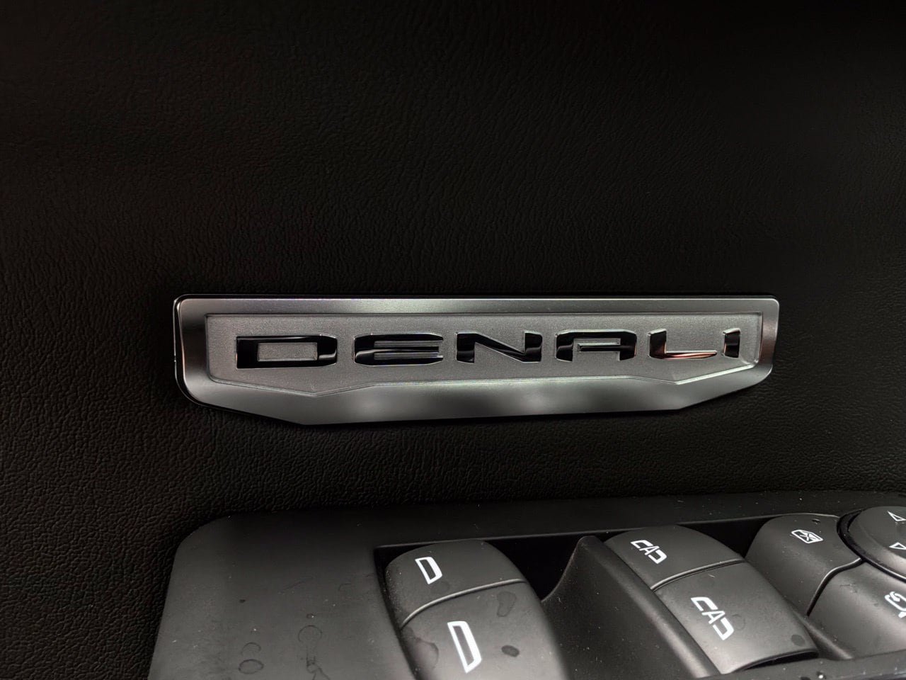 Used 2023 GMC Sierra 1500 Denali w/ Denali Reserve Package AWD/4WD image 36
