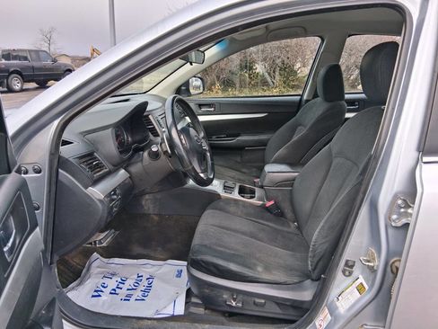 Used 2014 Subaru Legacy 2.5i Premium image 11