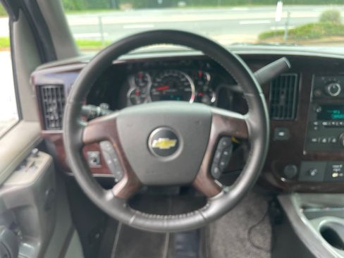 Used 2012 Chevrolet Express 2500 LT RWD image 13