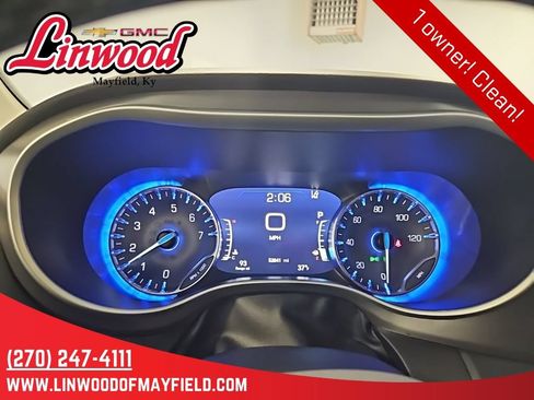 Used 2024 Chrysler Pacifica Touring-L FWD image 20