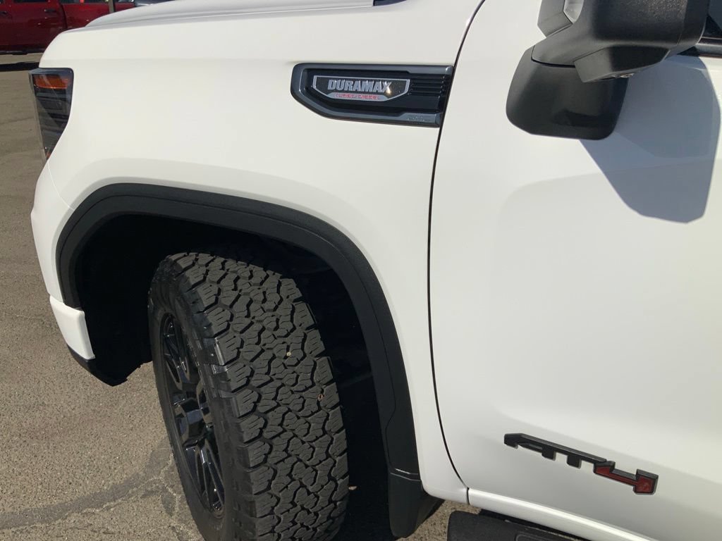 Used 2022 GMC Sierra 1500 AT4 w/ AT4 Premium Package AWD/4WD image 11