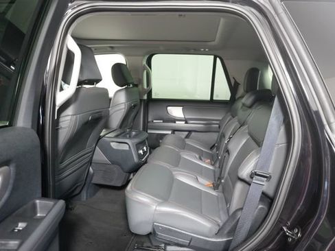 Certified 2025 Ford Expedition Active AWD/4WD image 29