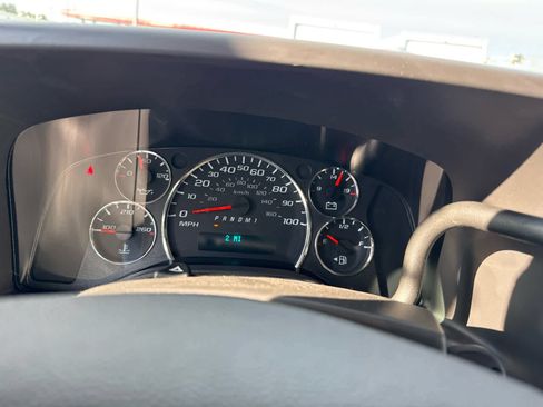 New 2025 GMC Savana 2500 w/ Driver Convenience Package RWD image 14