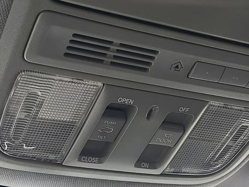 Used 2017 Honda CR-V EX-L image 19