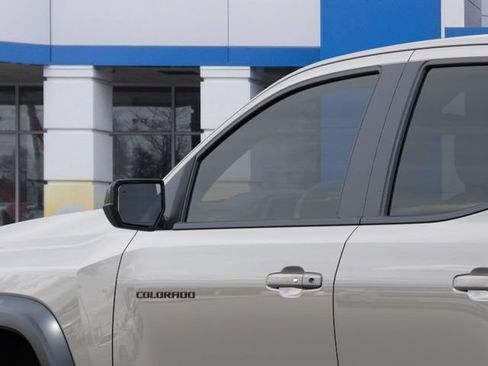 New 2026 Chevrolet Colorado ZR2 AWD/4WD image 12