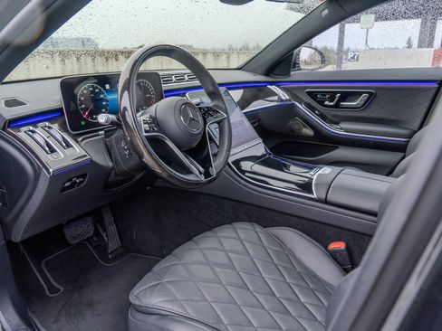 Used 2023 Mercedes-Benz S 580e 4MATIC Sedan image 19