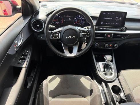 Used 2024 Kia Forte LXS w/ LXS Technology Package FWD image 20