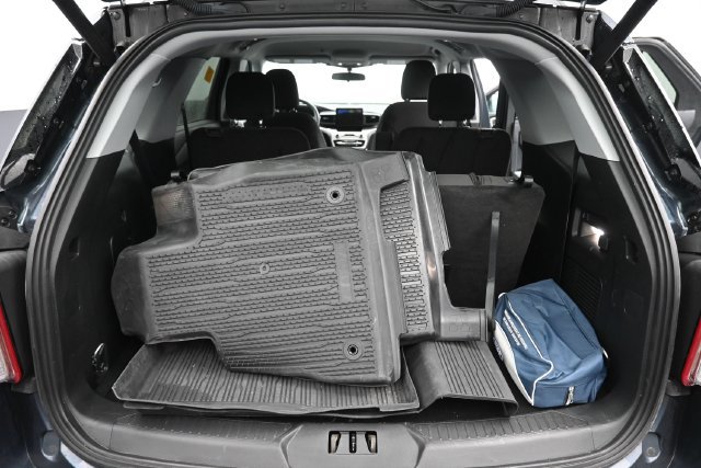 Used 2024 Ford Explorer XLT AWD/4WD image 7