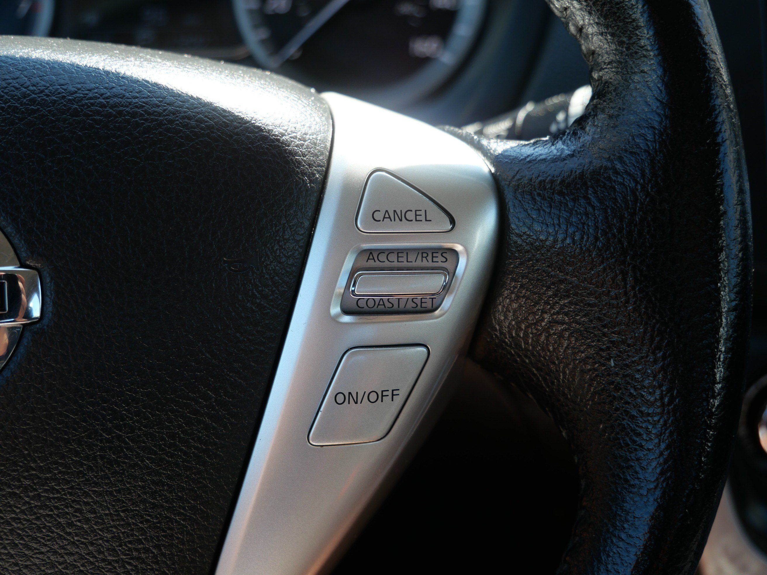 Used 2015 Nissan Sentra SV FWD image 29