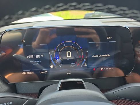 New 2026 Chevrolet Traverse Z71 w/ Enhanced Driving Package AWD/4WD image 21
