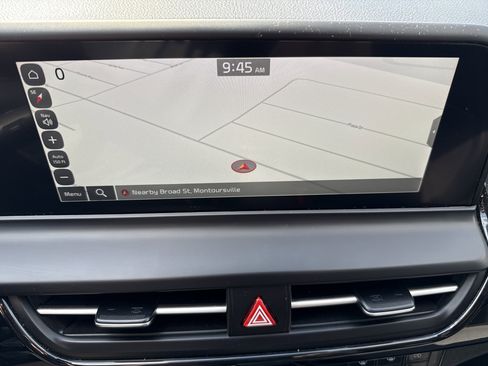 Certified 2025 Kia Seltos S AWD/4WD image 12