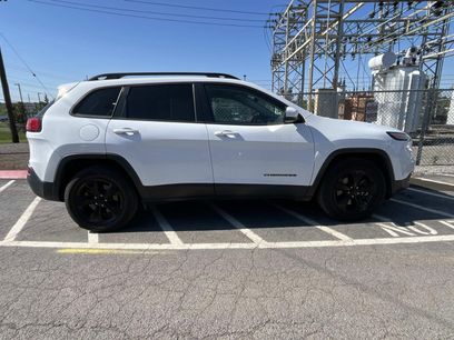 Used 2016 Jeep Cherokee Latitude w/ Comfort/Convenience Group