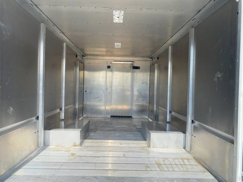 Used 2017 Ford E-350 and Econoline 350 Super Duty w/ A/C Prep Package RWD image 17