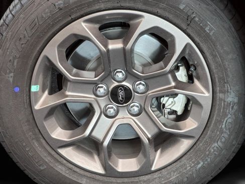 New 2025 Ford Maverick XLT w/ XLT Luxury Package image 28