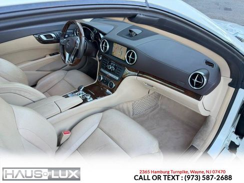 Used 2013 Mercedes-Benz SL 550 w/ Premium Pkg image 14