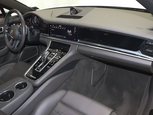 Used 2023 Porsche Panamera 4 Platinum Edition AWD/4WD image 27