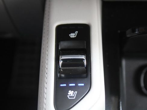 Certified 2022 Kia Telluride SX w/ SX Prestige Package AWD/4WD image 43