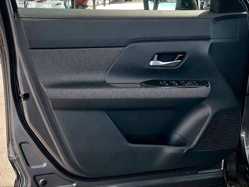 New 2026 Nissan Kicks SV image 13