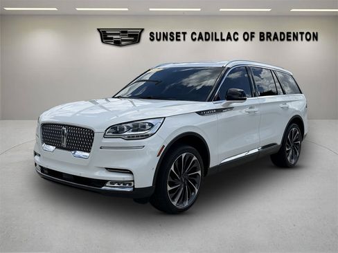 Used 2022 Lincoln Aviator Reserve w/ Equipment Group 201A AWD/4WD image 7