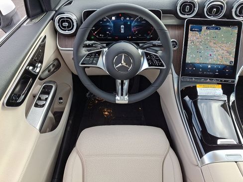 New 2026 Mercedes-Benz GLC 300 4MATIC image 9