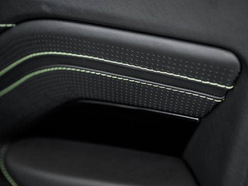 Used 2020 Aston Martin V8 Vantage Coupe RWD image 27